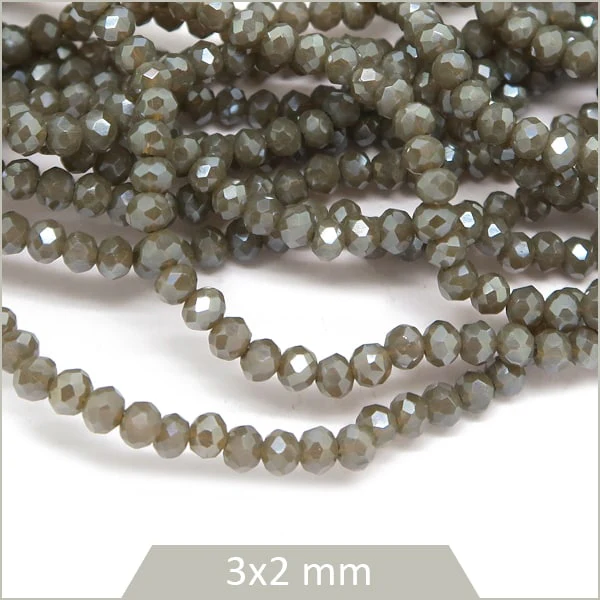 Env. 145 perles de verre donut kaki irisé 3x2 mm