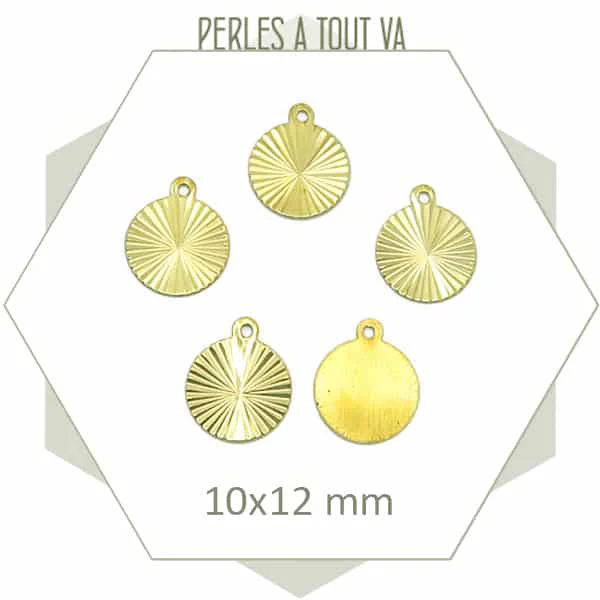 20 petites breloques rondes 10 mm, effet plissé en laiton brut