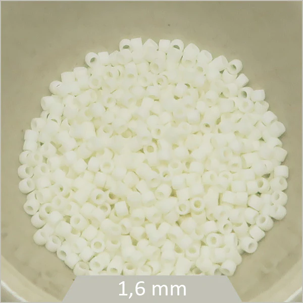 5 g de perles Miyuki Delica 11/0, DB0352 blanc crème mat