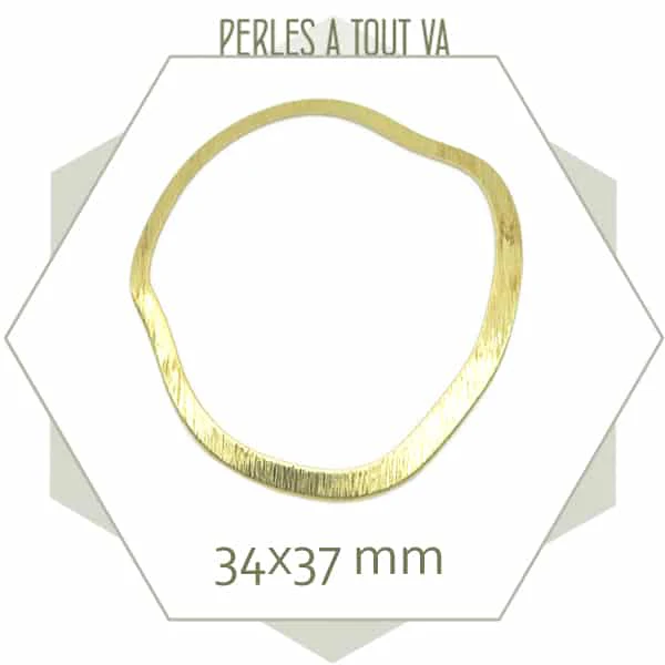 6 breloques anneaux irréguliers laiton brut strié
