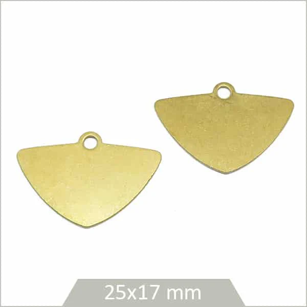 6 breloques éventails triangles lisses en laiton brut