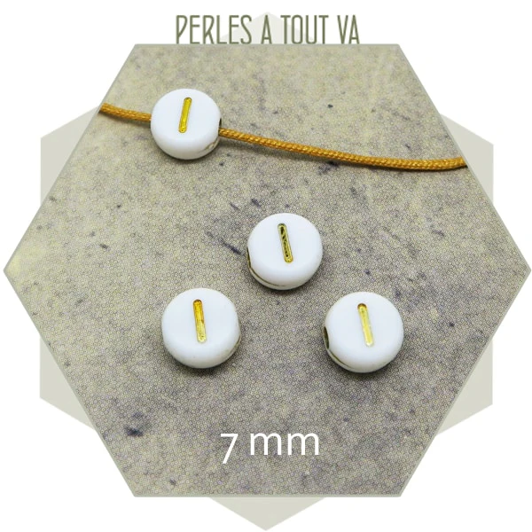 7g de perles lettre I, blanches et or (50 perles env.)